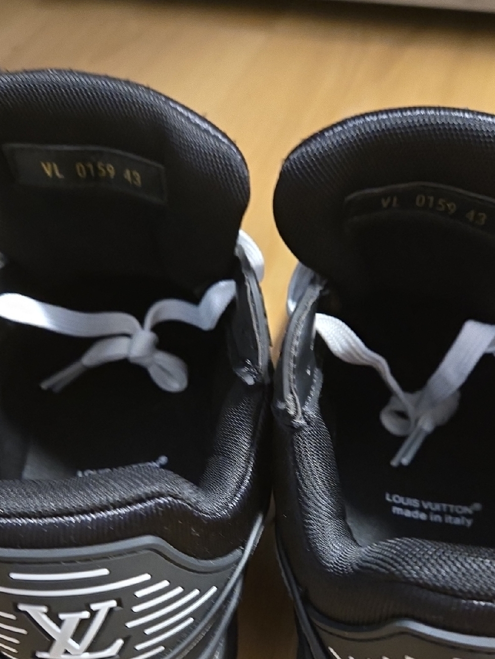 Louis Vuitton Mongral Black Trainers - Picture 8 of 9